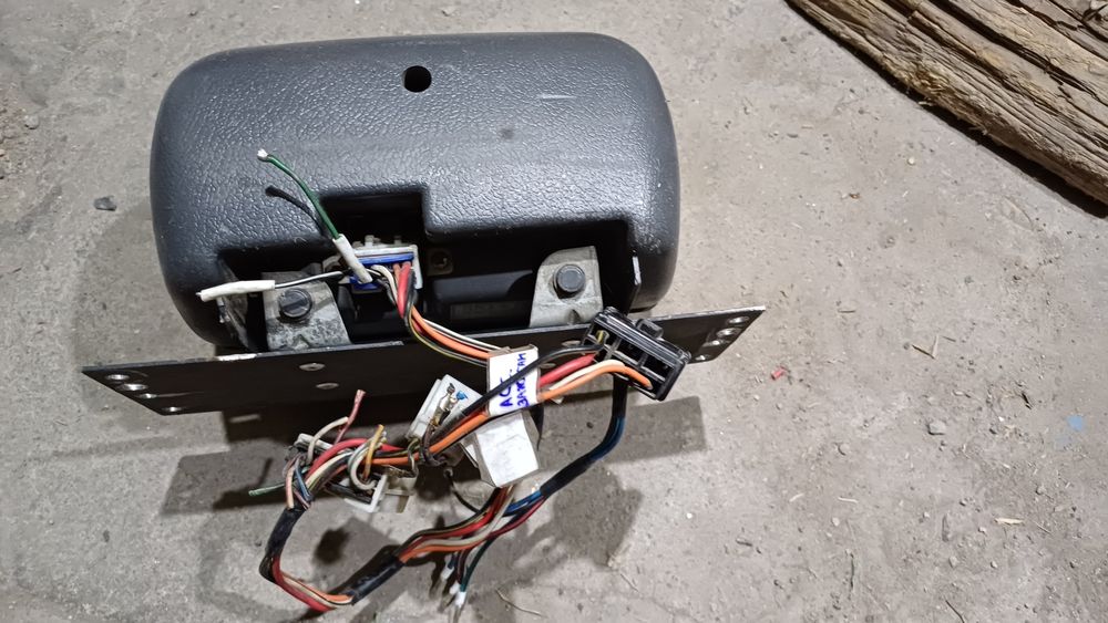 Компас ,тернометр,часы на RVR