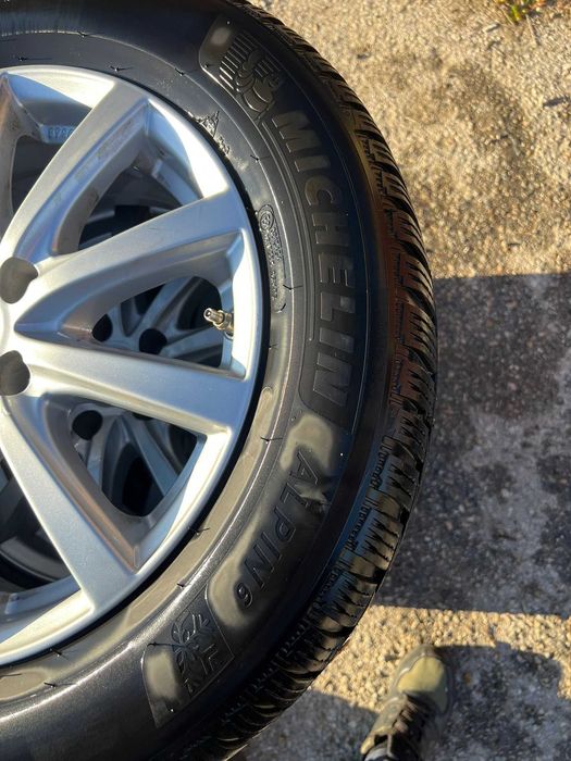 215 60 16 Зимни гуми  Michelin Alpin 6  DOT 2722 грайфер 6.5мм