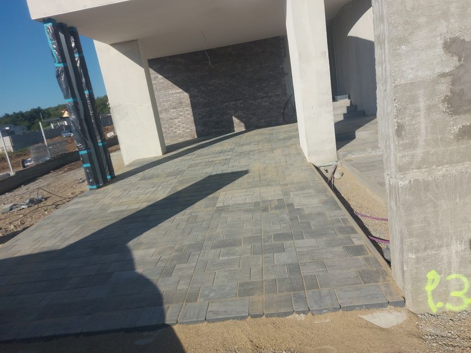 Ofer servicii în domeniul de pavaj si ce apatine pentru pavaj etc?