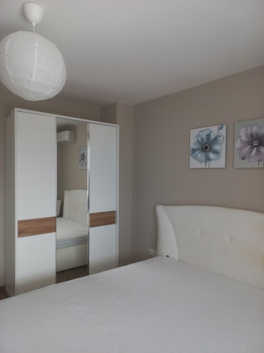 Дава се под наем Тристаен апартамент в ж.Зоопарк - 130 кв.м за 1246.44 € - Снимка #3