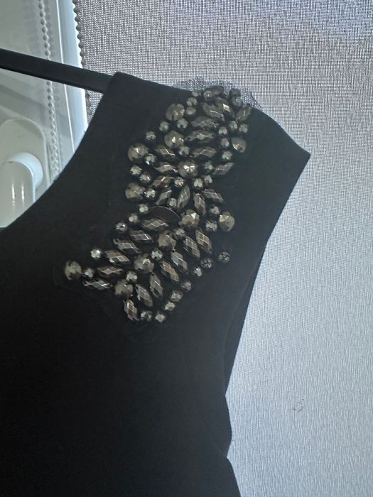 Рокля Zara с камъчета