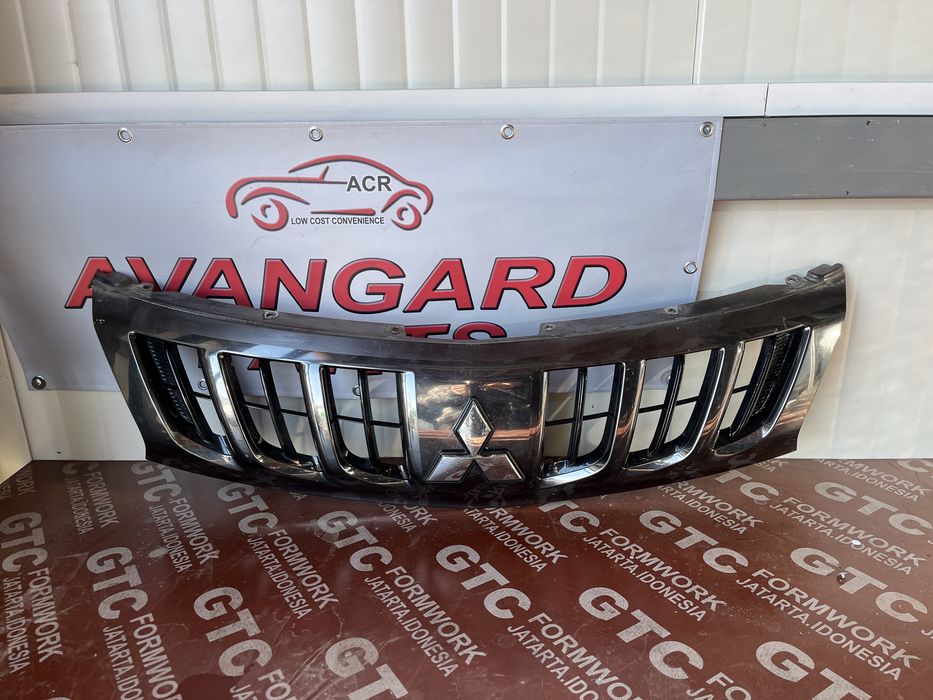 4 броя решетка Mitsubishi L200 (2015-2019)