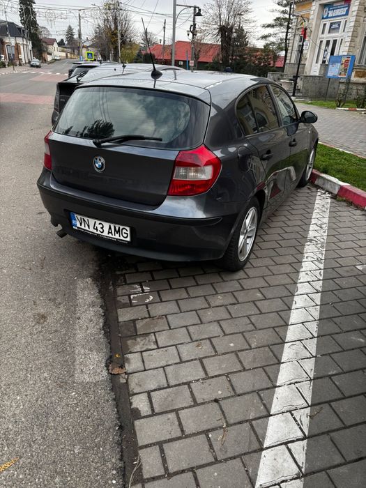 Vand/schimb cu golf 5 sau 6, bmw seria 1 model 118D (Negocabil)