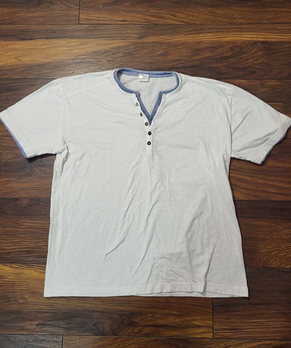 Tricou Conte Mancini + Chitara ukulele