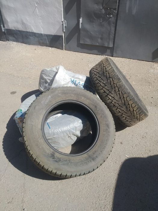 Шины зимние в хорошем состоянии