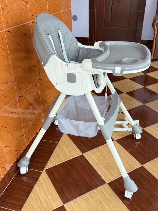 Vand scaun bebelusi in stare foarte buna ! Se poate face si balansoar.