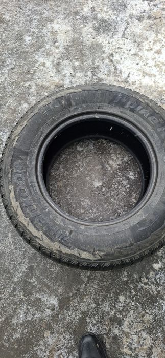 Шины два штук бу