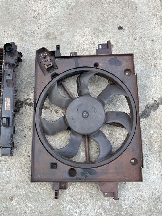 Radiator Apa Racire Radiator Intercooler Dacia Duster 1.2 Benzina 2019, 144961381R  Ventilator GMV Duster 1.2 TCE