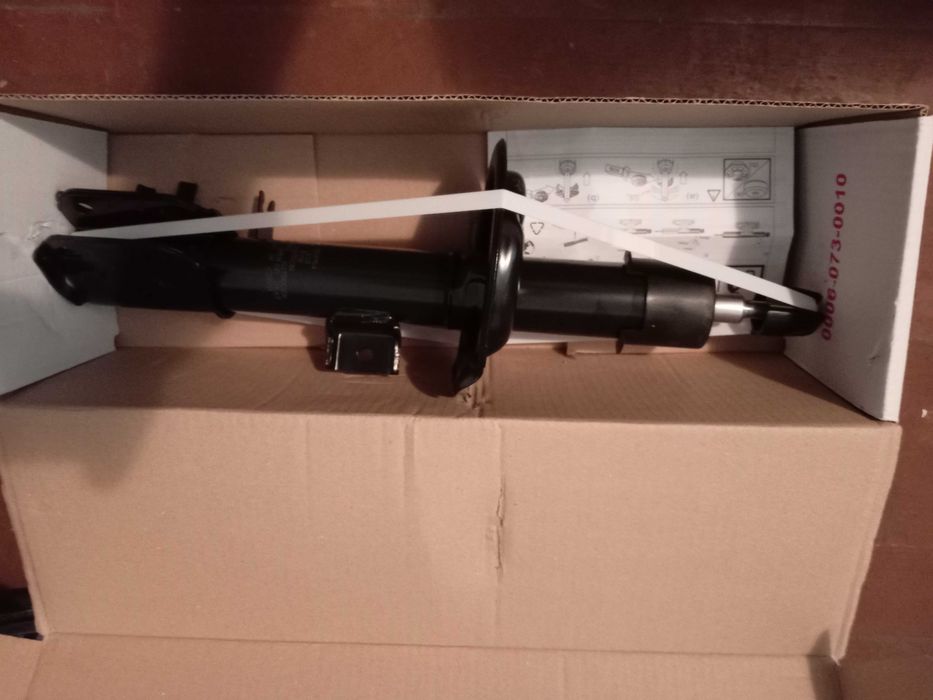 Амортисьори предни KYB - за Сузуки SX 4, Нови