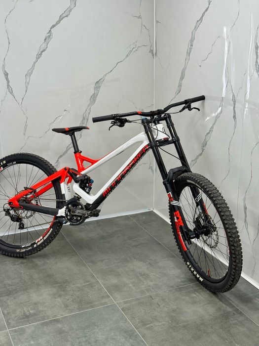 Велосипед за спускане Mondraker Summum CarbonFrame Pro  XL