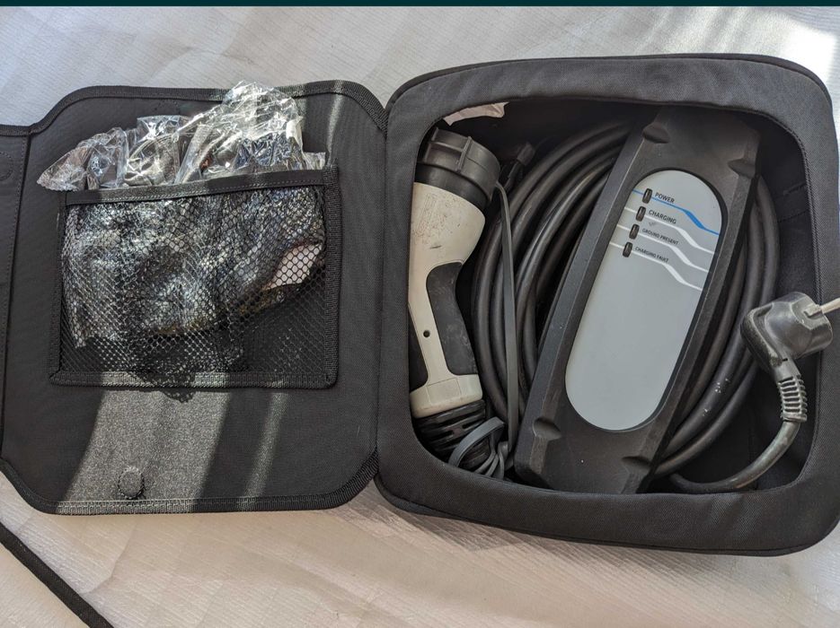 Incarcator BMW  F30 G20 G30, G11 G12, X5 F15, i3 etc OEM 7644241 / 12