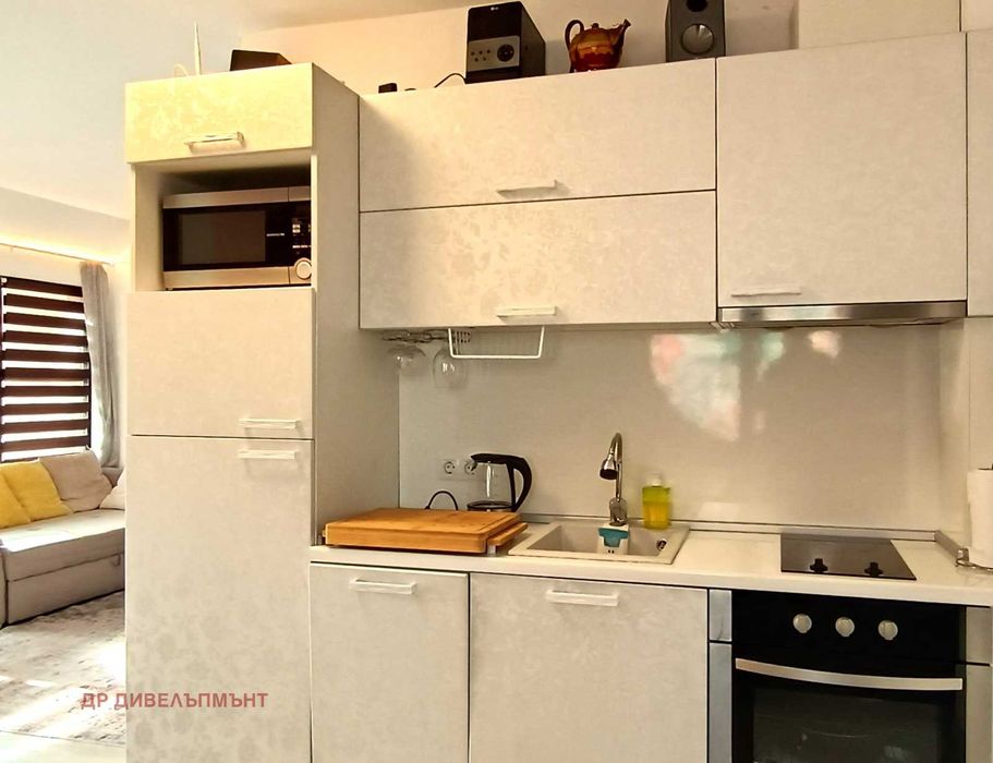 Дава се под наем Двустаен апартамент в с. Равда, Област Бургас - 86 кв.м за 305.49 € - Снимка #2