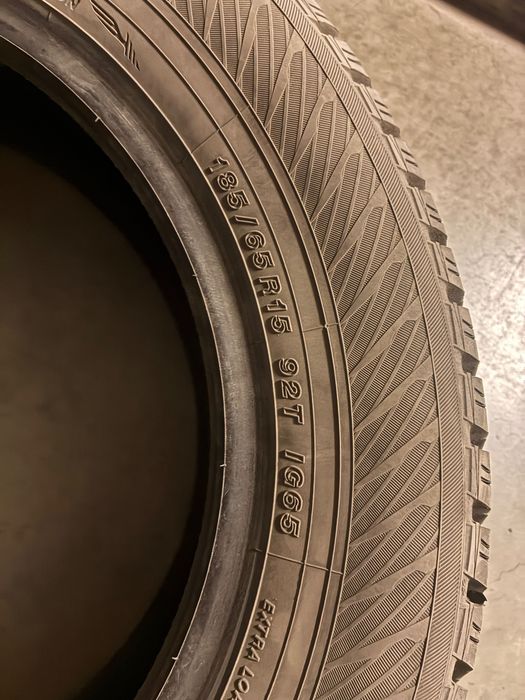 Зимние шины Yokohama 185/65/15