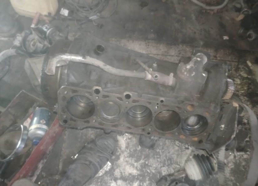 Блок головка балка распредвал Ауди БМВ