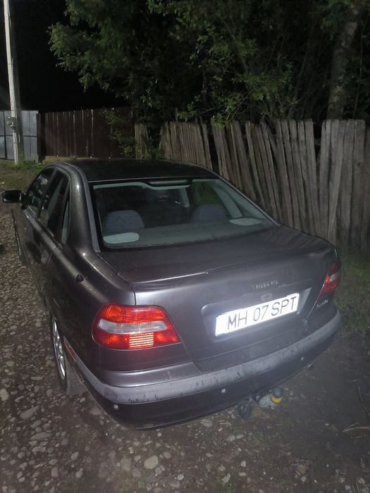 Vând Volvo S40 1.6 benzina