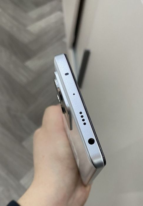 Redmi Note 12 Pro Plus 5G 256GB
Karobka dakument ldeal