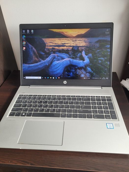 Impecabil Laptop HP ProBook i5 8265U CPU 16GB RAM Windows 10 nou 512gb