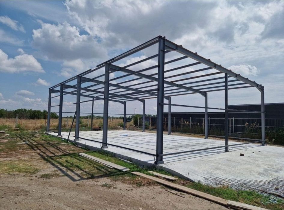 Vând hala metalica