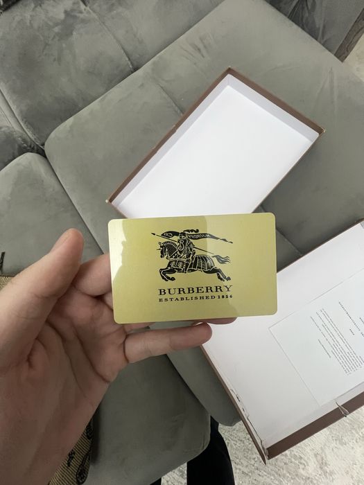 Продам шарф Burberry