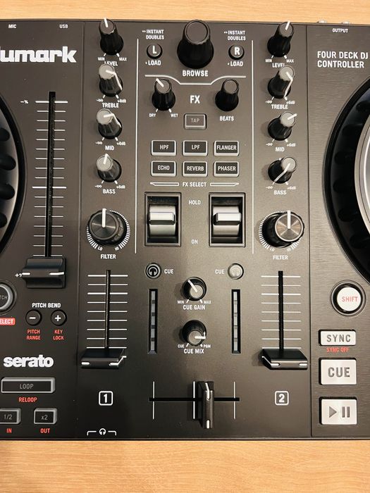 Consolă DJ – Numark Mixtrack Platinum FX