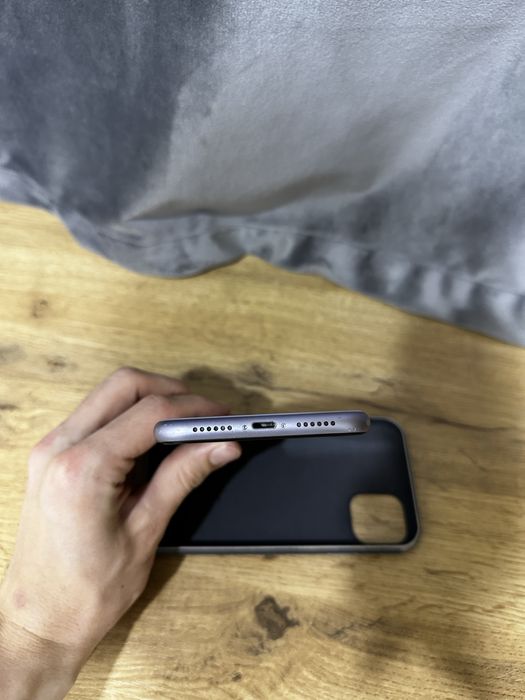 Продам свой iohone 11 64 gb