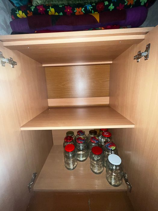 Продается небольшой шкаф