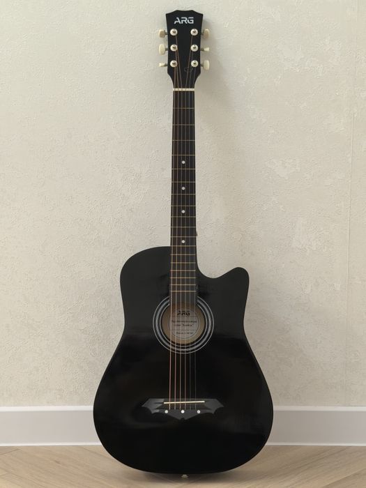 Гитара с комплектом