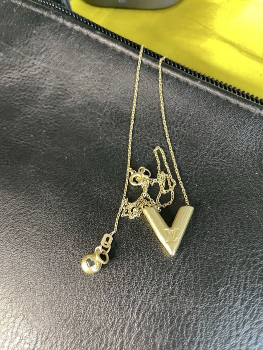 Золотое колье луи витон 2017