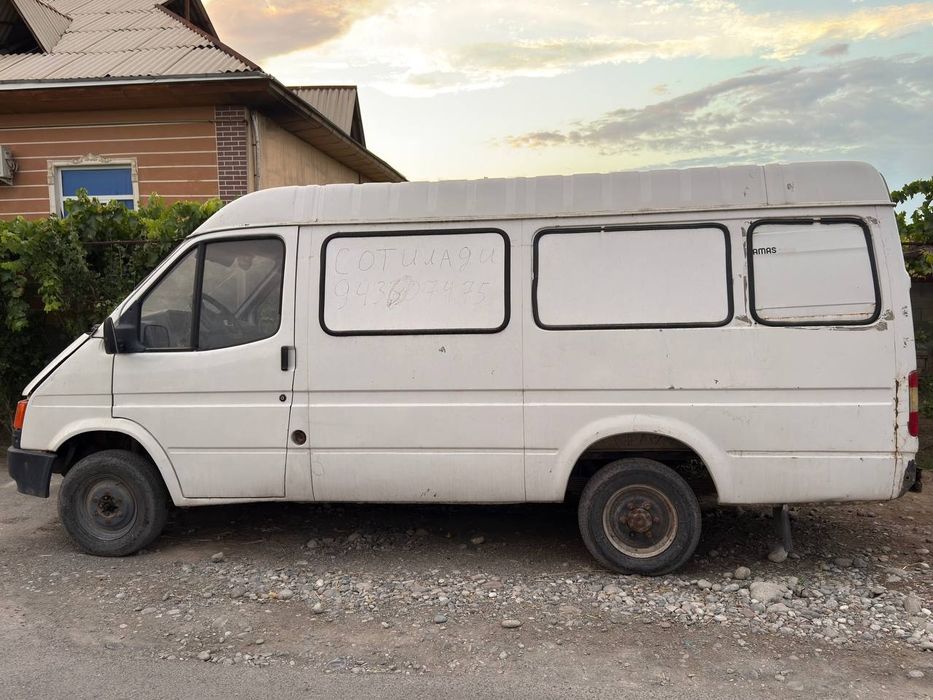 Ford 1989 yil Salarkada Balonlari Yangi Saloni zo'r xolada Izatermiz