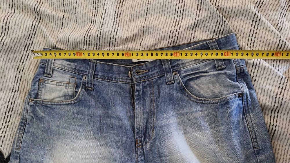 Pantaloni scurti Pull&Bear 42