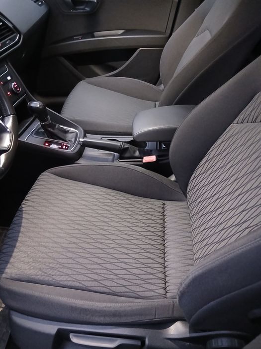 Vând Seat Leon 1,6 TDI