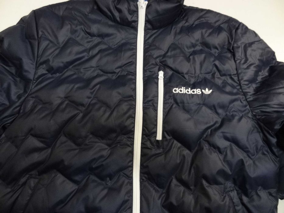 Adidas Originals,размер S,олекотено мъжко пухено яке.
