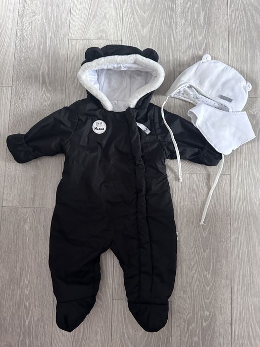 Комбинезон  74 размер со снудом и шапочкой