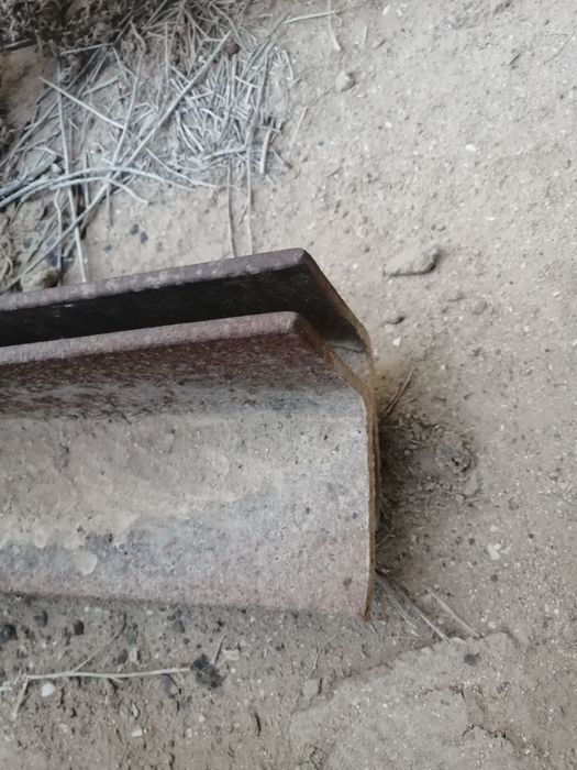 Продается Уголки