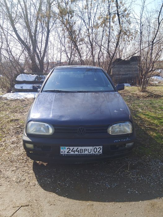 Продам голф 3 объём 1.6 торг