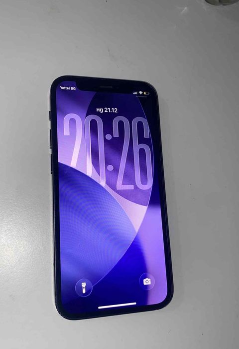 iPhone 12 mini почти чисто нов ползван е 2месеца