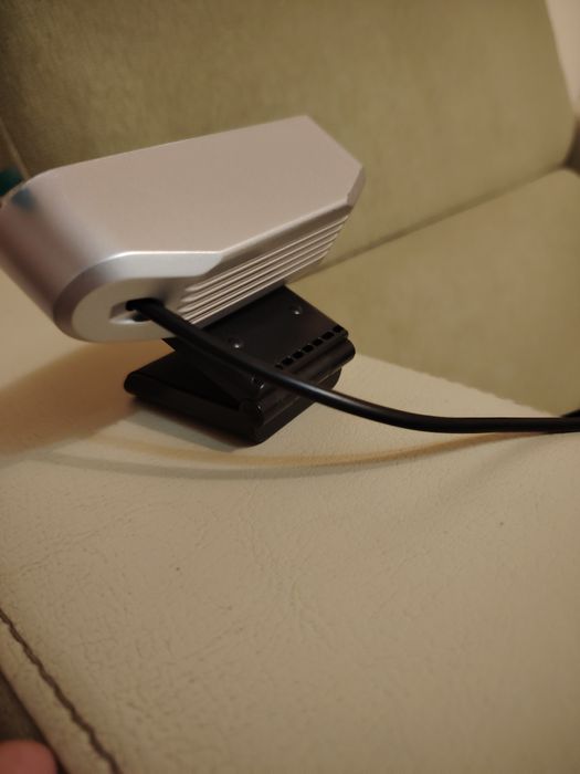 Cameră web Full HD 1080p USB – microfon, LED, prindere monitor