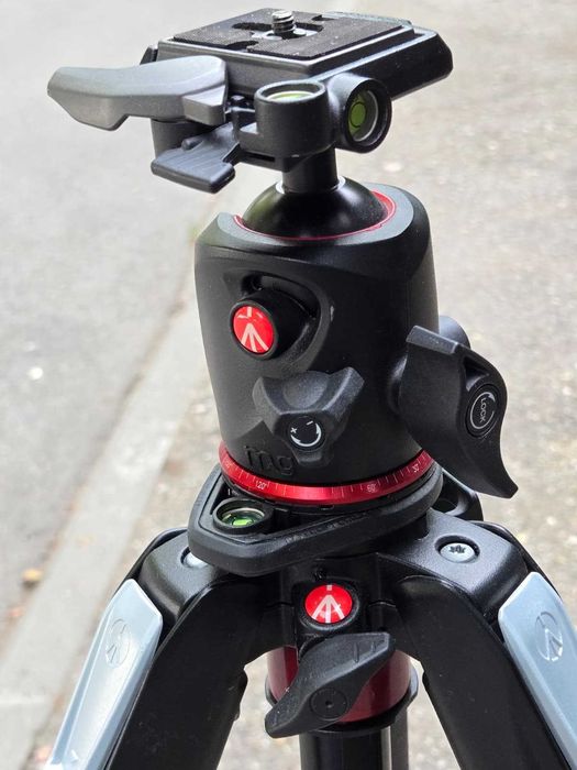 Trepied Foto - Manfrotto MK055XPRO3-Q2 - Aluminiu