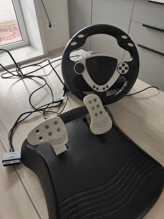 Игровой руль для ПК