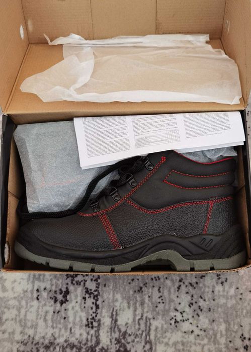 Работни обувки STENSO 42 номер