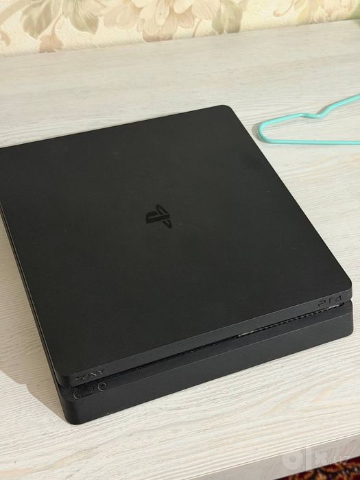 playstation 4 slim
