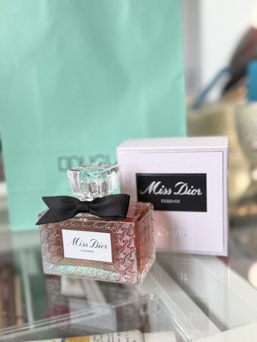 Miss Dior essence парфюм 80 мл