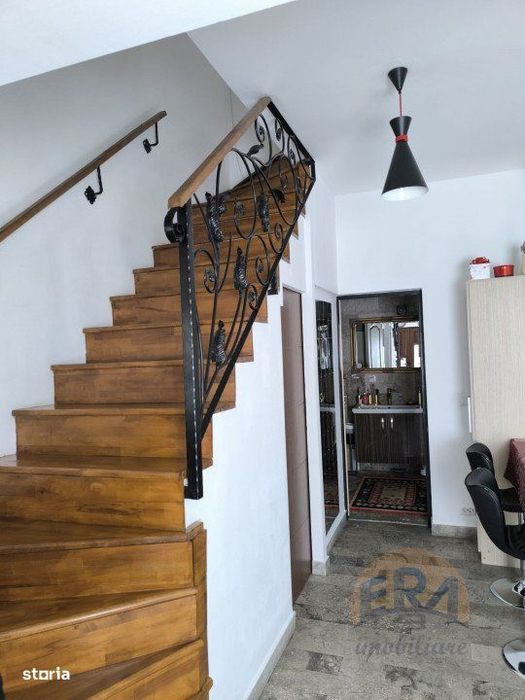 Apartament 3 camere, situata central Str. Cuza voda