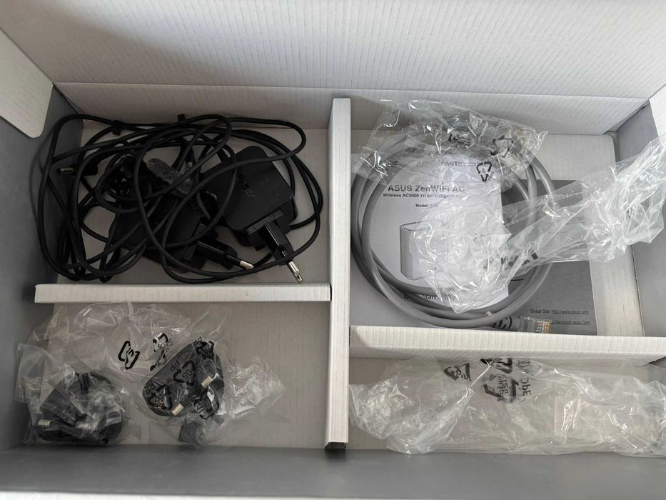 ASUS ZenWiFi AC3000 Tri-Band Mesh WiFi System (CT8 2pack)