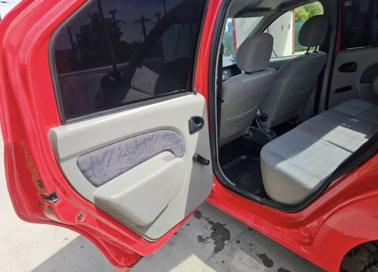 DACIA Logan 2006 — imagine 4