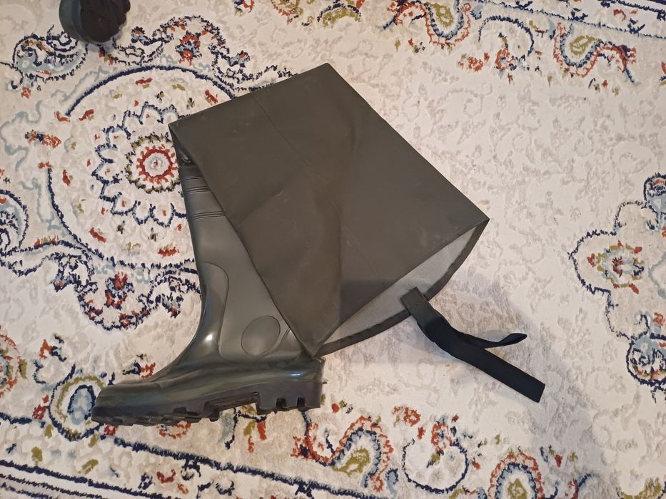 Сапоги резиновые  болотные