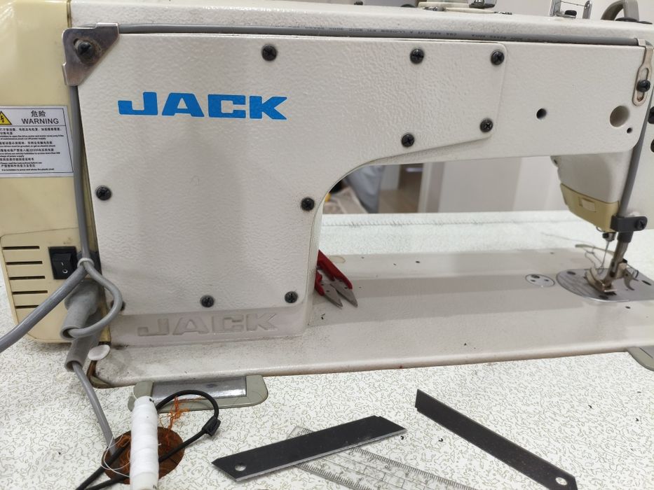 Швейная машинка Jack 9100B