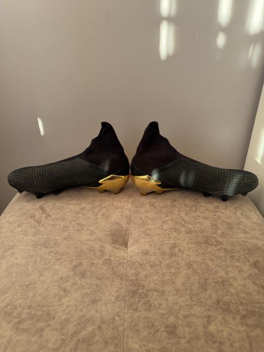 Adidas Predator(футболни обувки)
