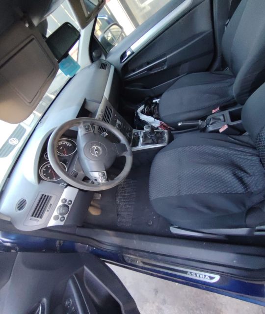Bloc motor ambielat Opel Astra 2006 1.7 CDTI MT (101 hp)