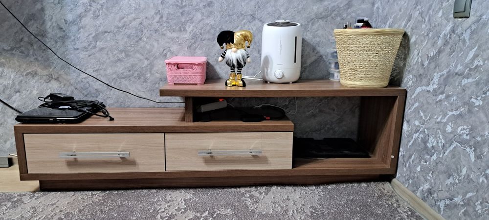 Тумба под телевизор